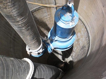 Khansaheb Sykes Assist Emergency Sewer Pipe Burst!